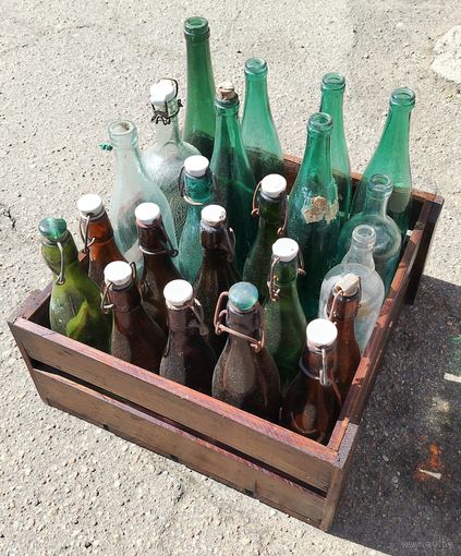 Старые бутылки. 22 шт.