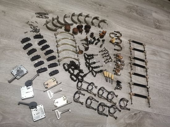 Фурнитура мебельная