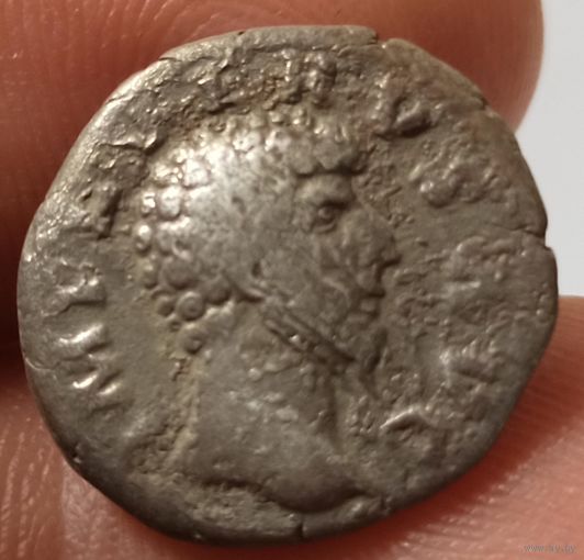 3 римская империя луций Вер 161-169 г денарий ( провиденция)