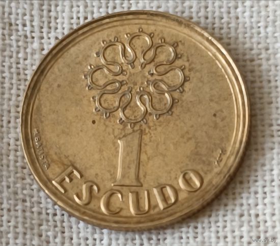 Португалия. 1 эскудо 1996 года. (2).