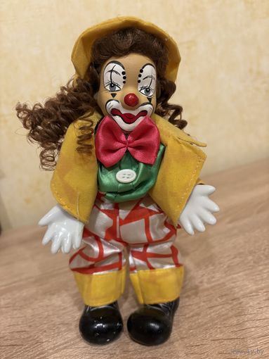Кукла-клоун