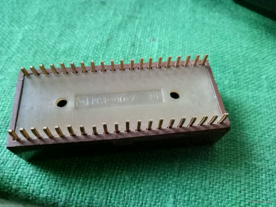 Панелька под микросхему РС1-40-7