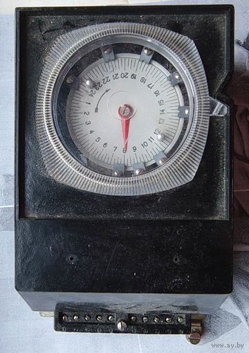 Включающие часы. GANZ Венгрия