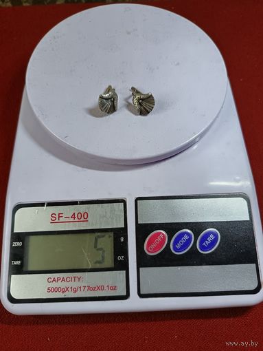 С рубля без мц. серьги ракушки, .8МБ мЗвезда875пр. 1х1.1см.