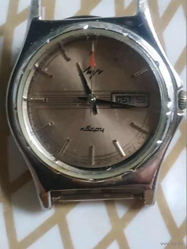 Часы наручные Луч .  В коллекцию,ремонт,на запчасти.Состояние на скане.