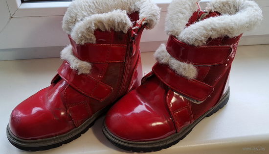 Ботинки красные SHUZZI зимние, р.29, б.у в хорошем состоянии