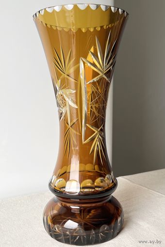 Ваза резной хрусталь ГДР 30см