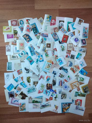 120 чистых марок СССР с уголками