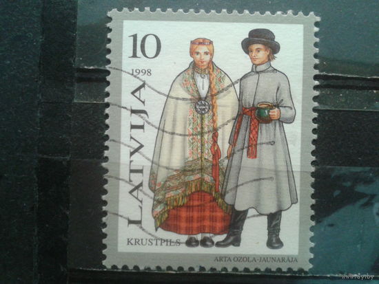 Латвия, 1998. Народные костюмы