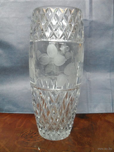 Ваза,хрусталь.24Х10 см.