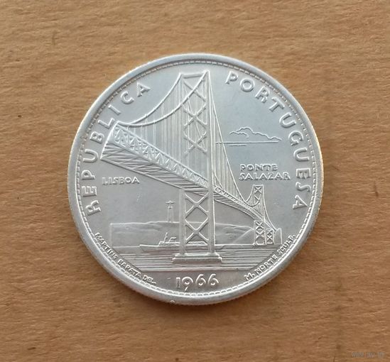 Португалия, 20 эскудо 1966 г., серебро 0.650, открытие моста А.Салазара в Лиссабоне