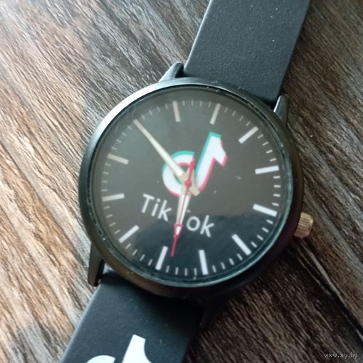 Наручные часы Tik Tok