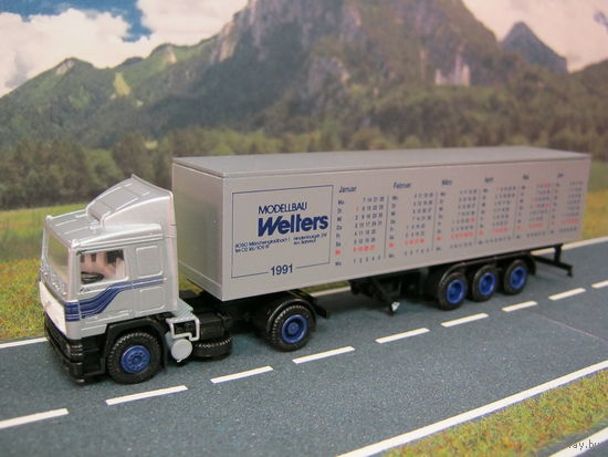 Модель грузового автомобиля Volvo F12 (7). Масштаб НО-1:87.