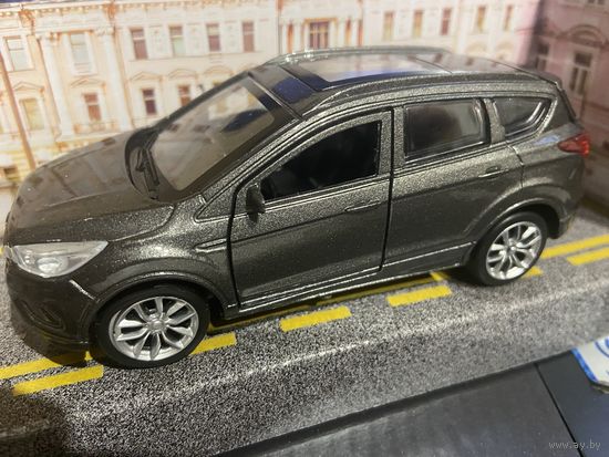 Ford Kuga (ТехноПарк)