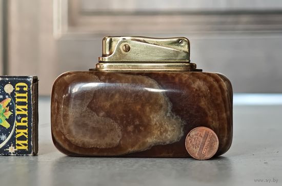 Настольная зажигалка рабочая