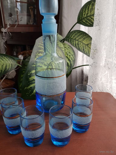 Графин и 6 рюмок
